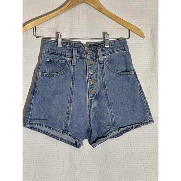 Levi Notched High Waisted Mom Shorts Size 24 Medium Wash Button Fly 100% Cotton - Picture 2 of 10